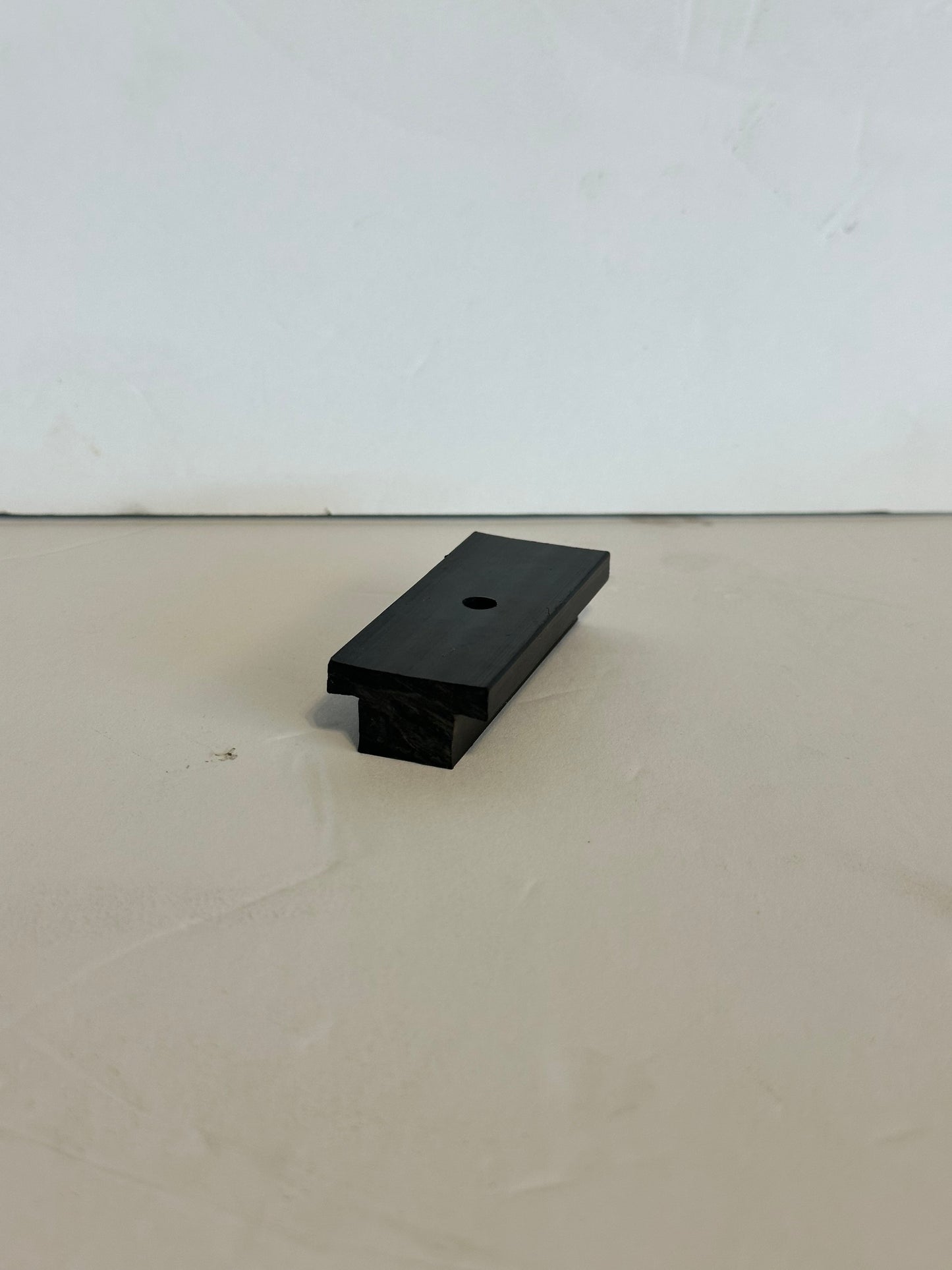 KEITH T-BLOCK PRESSURE SEAL HOLDDOWN