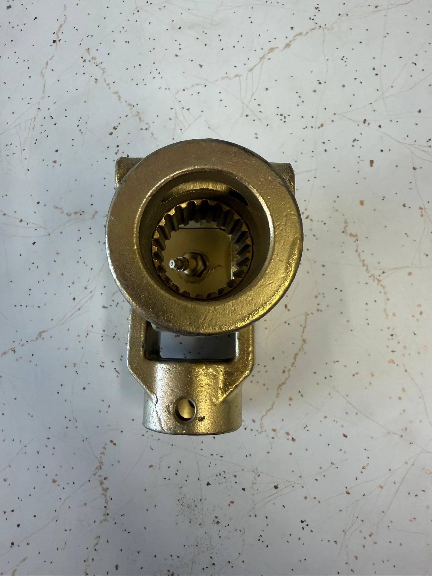 Shurco U joint 1.25" RD x 1 3/8" Spline x 8" long