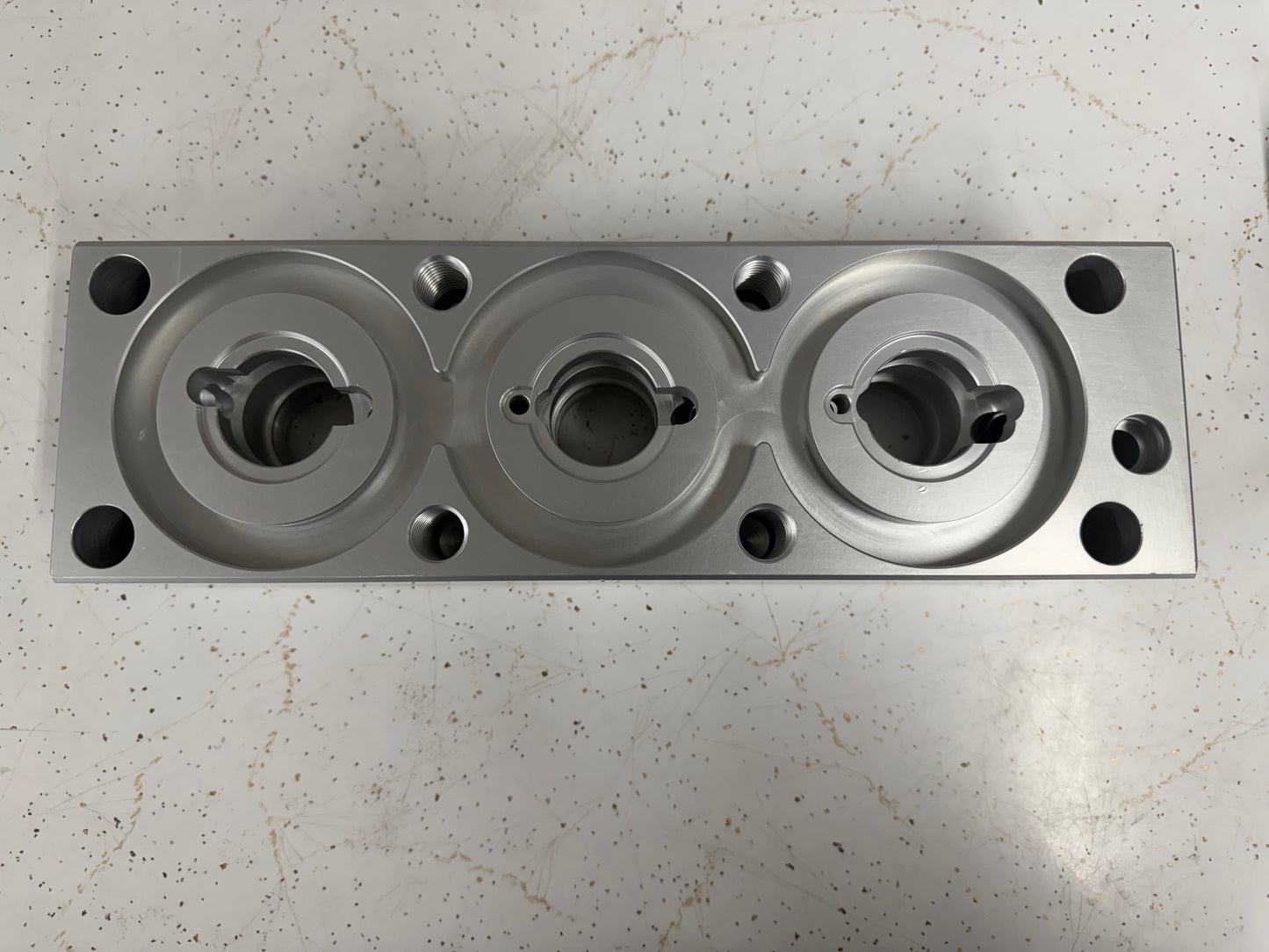 Hallco i-4000 - Head Manifold, Anodized