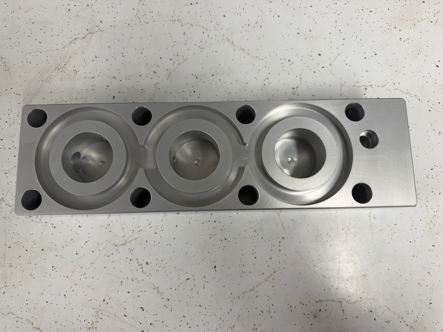 Hallco i-4000 - Short Base (Front) Manifold - Anodized